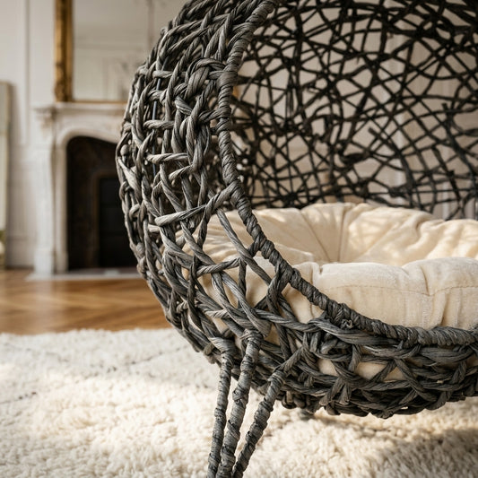 Montmartre Nest- A cosy corner , reimagined